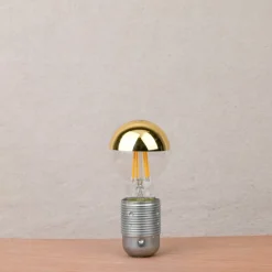 Ampoule LED calotte dorée E27