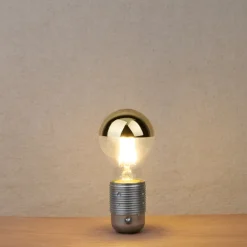 Ampoule LED calotte dorée E27