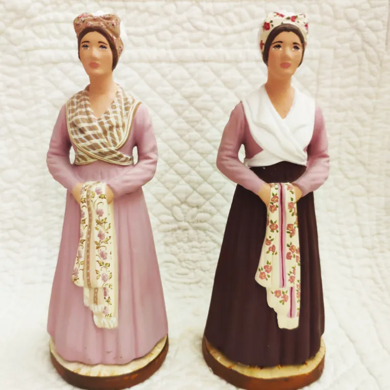 Arlésienne XVIIIème 18cm