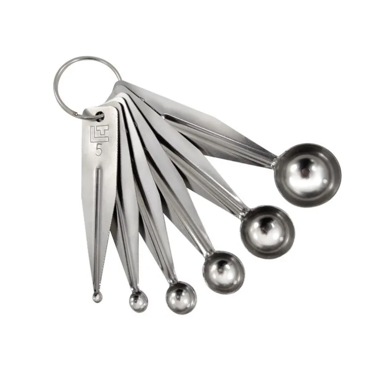 Assortiment de cuillères parisiennes