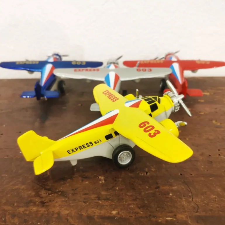 Avion à rétro-friction
