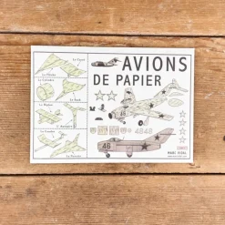 32 Avions de papier