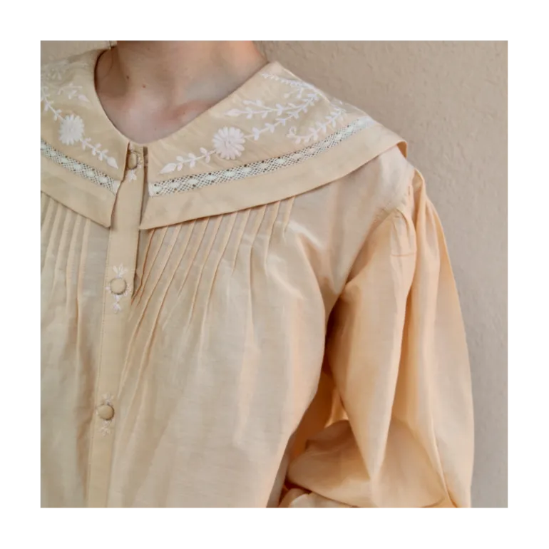 Blouse col marin beige
