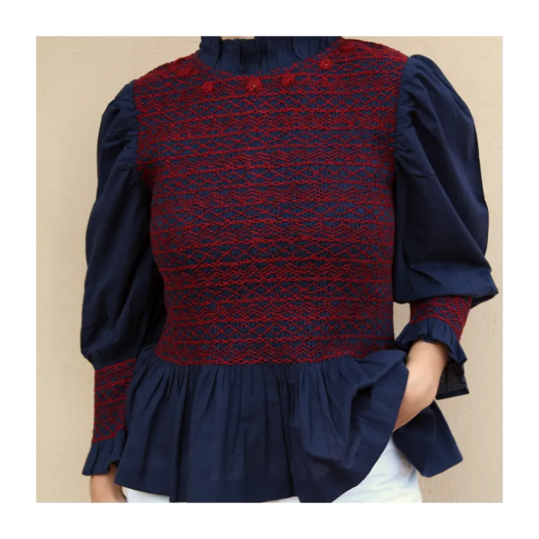 Blouse marine à smocks