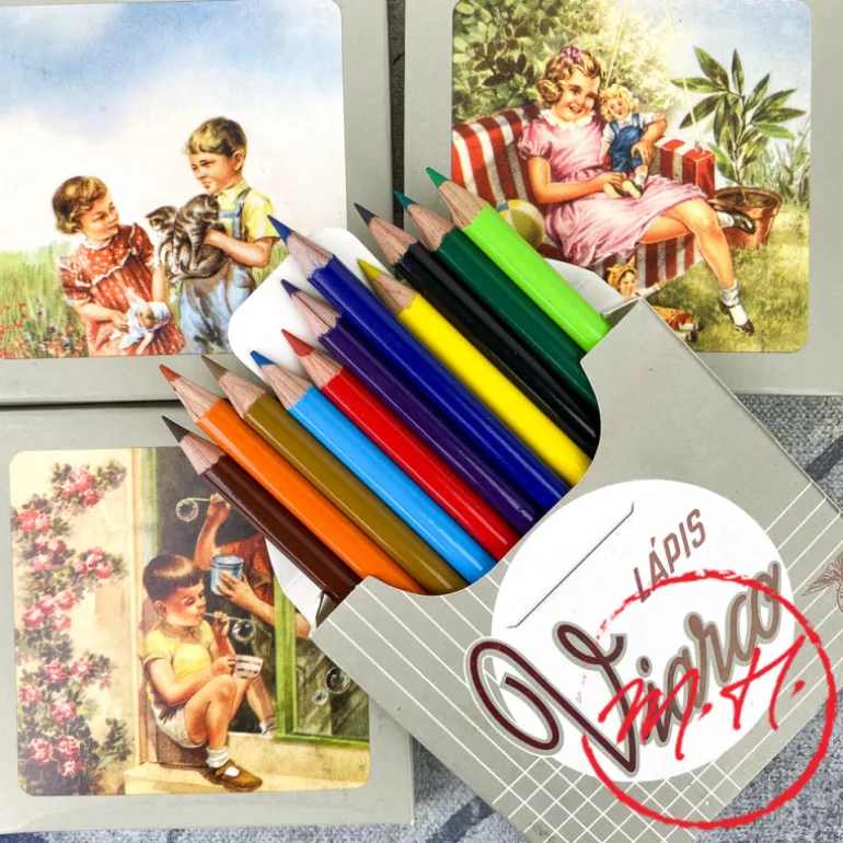 Boîte 12 petits crayons de couleur