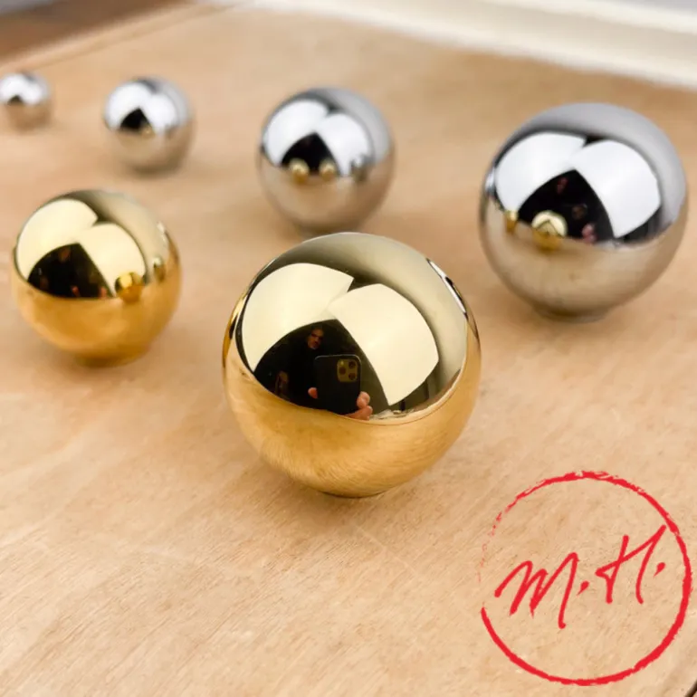 Bouton boule en laiton