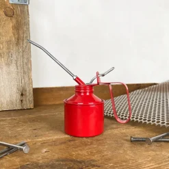 Burette à huile métallique laquée rouge