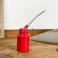 Burette à huile métallique laquée rouge
