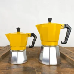 Cafetière italienne colorée