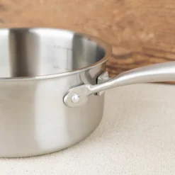 Casserole tricouche en inox