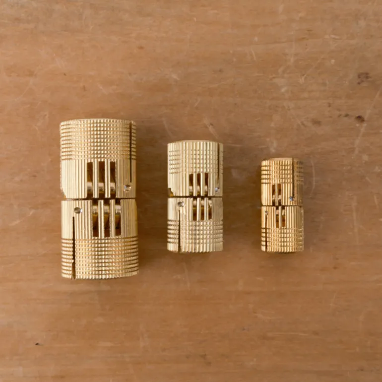 Charnière invisible cylindrique en laiton massif