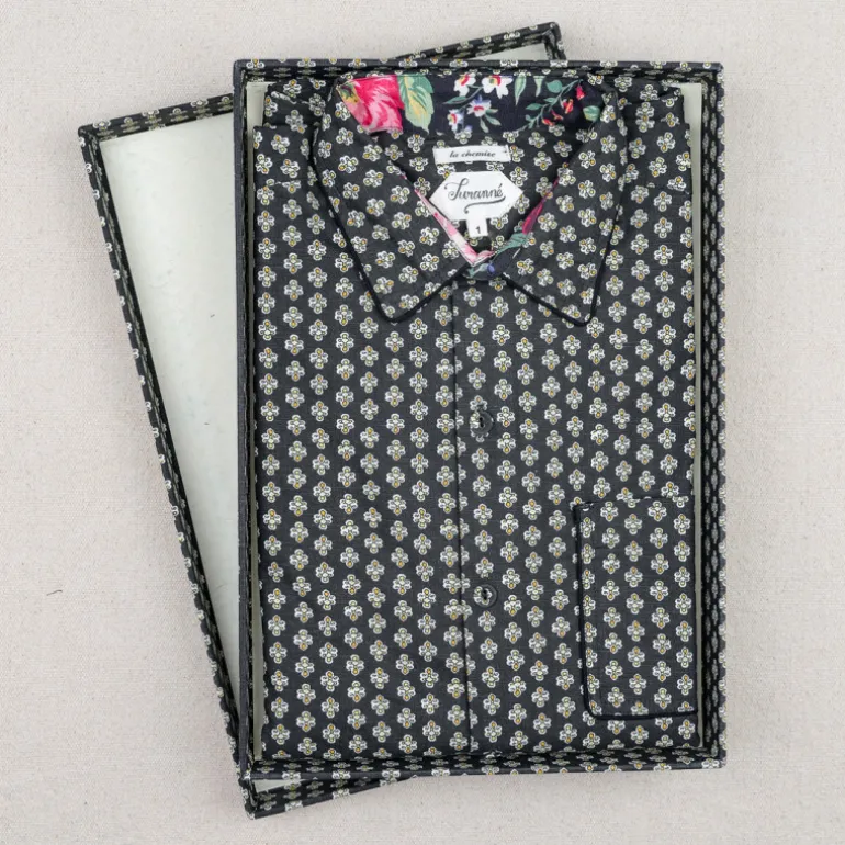 Chemise provençale à bordures fleuries