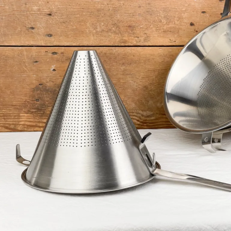 Chinois en inox De Buyer