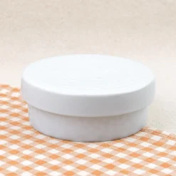 Cloche à camembert en porcelaine