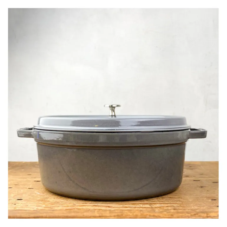 Cocotte en fonte ovale gris graphite