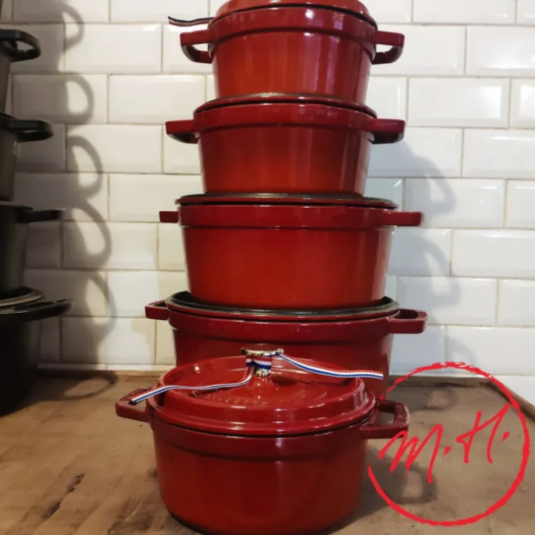 Cocotte en fonte ronde cerise