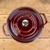 Cocotte ronde en fonte grenat