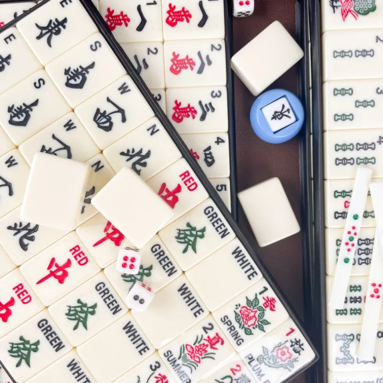 Coffret de Mahjong ronce de Noyer