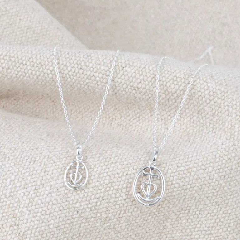 Collier Croix de Camargue argent entourée