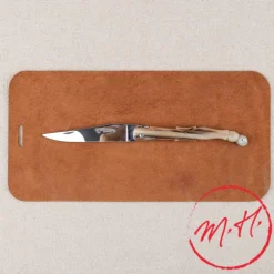 Couteau Laguiole en inox avec manche aile de pigeon en corne