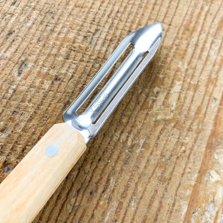 Couteau éplucheur Opinel en hêtre