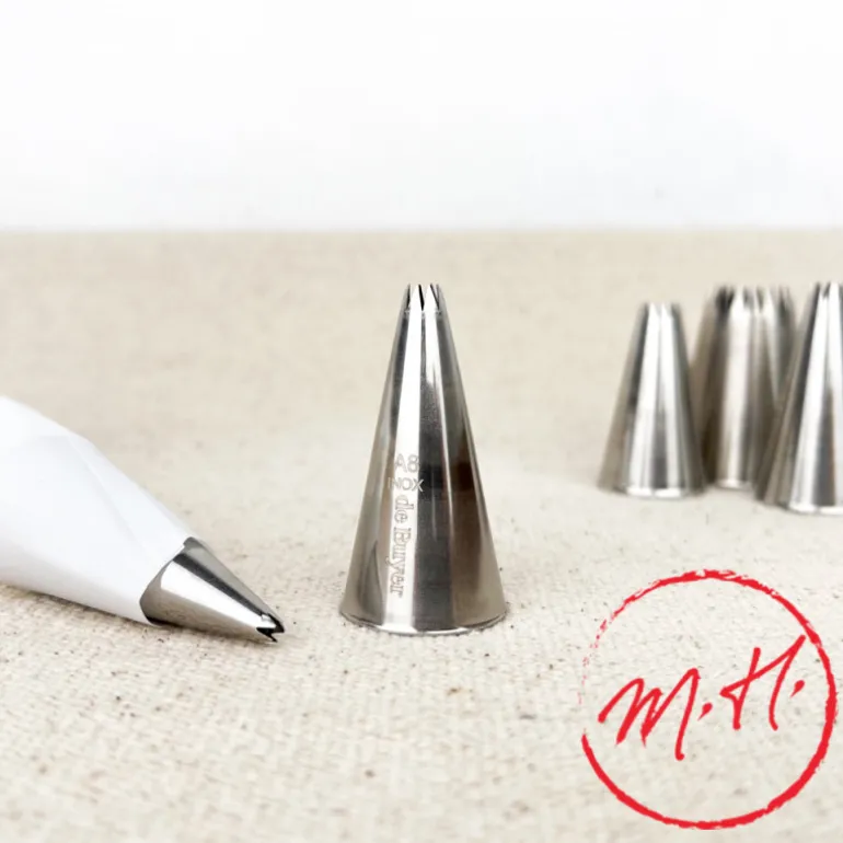 Douille cannelée inox pour poche patissière