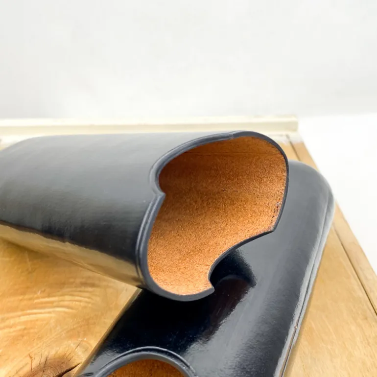 Etui à lunettes en cuir moulé