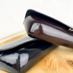 Etui à lunettes en cuir à rabat