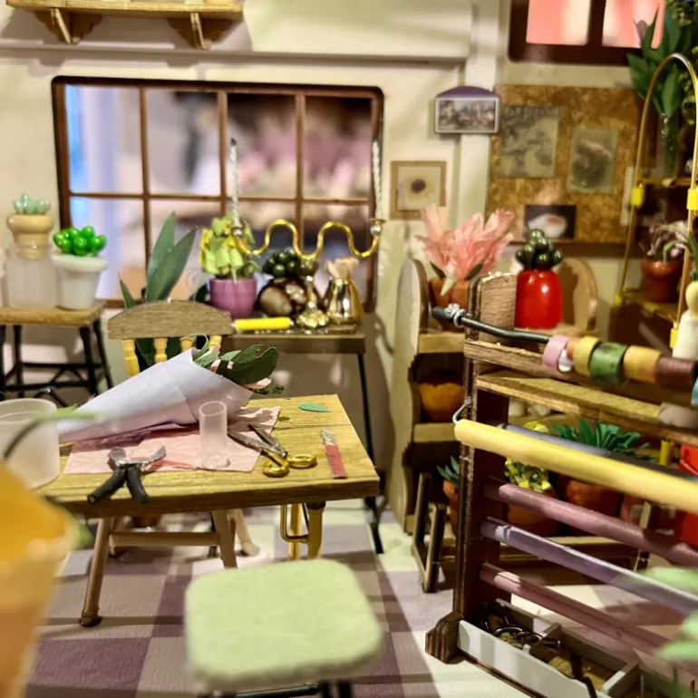 Magasin de fleurs miniature à monter