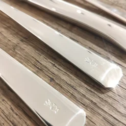 Ménagère acier monobloc 16p