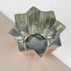 Moule à pandoro en cuivre