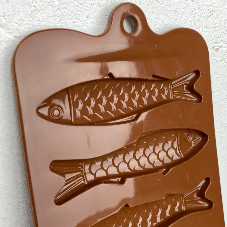 Moule à sardines en chocolat