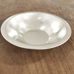 Moule à tourteau fromager en fer blanc