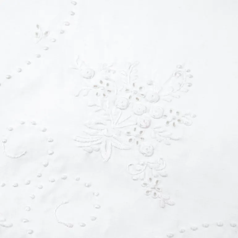 Nappe en coton blanche brodée