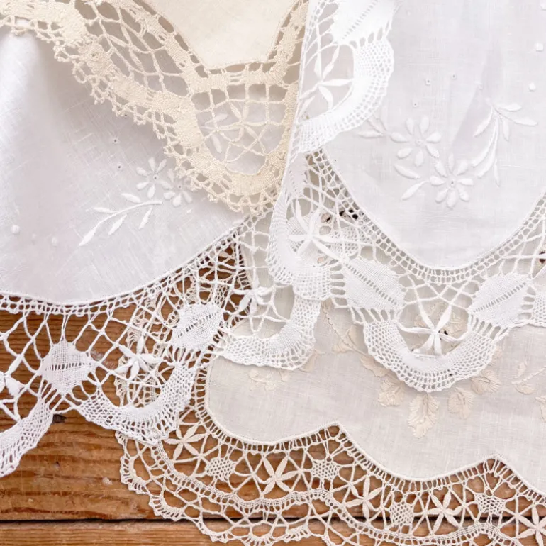 Napperon dentelle et lin