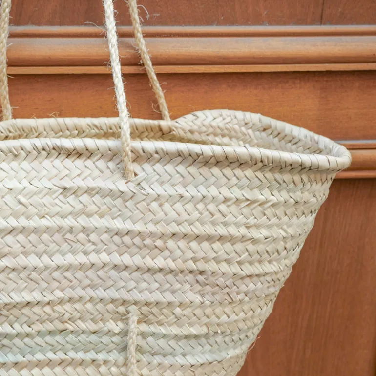 Panier traditionnel en palmier