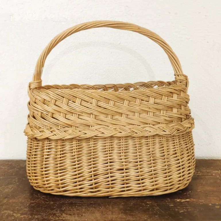 Panier tresses en osier naturel