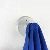 Patère blanche sortie de câble