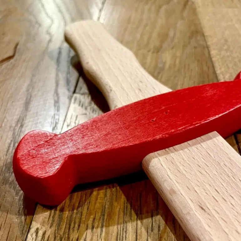 Épée de chevalier en bois