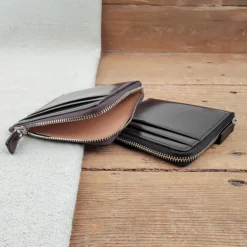 Petit portefeuille zippé en cuir italien
