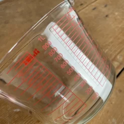 Pichet doseur en verre 0.5 L / 1 L