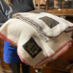 Plaid en laine grattée