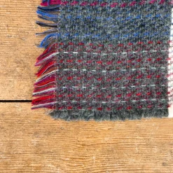 Plaid gallois en laine recyclée
