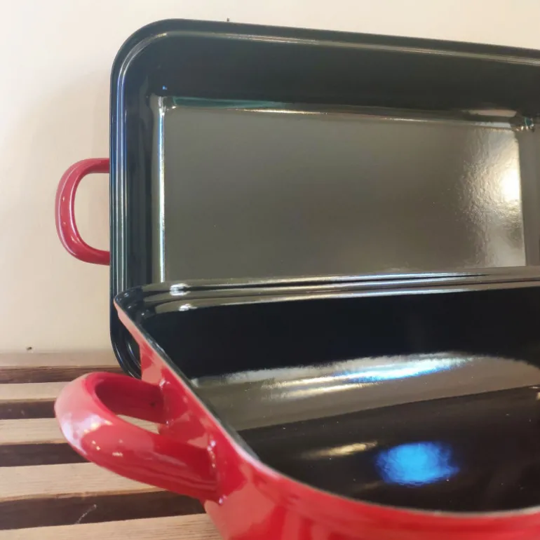 Plat à rôtir émail rouge