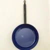 Poêle émail noir et bleu