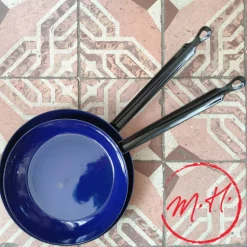 Poêle émail noir et bleu
