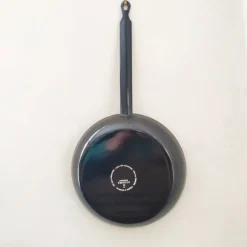 Poêle émail noir et bleu
