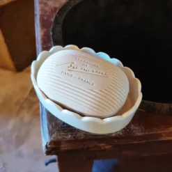Porte-savon festonné