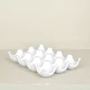 Porte-œufs en porcelaine