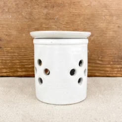 Pot à ail en grès avec grattoir intégré